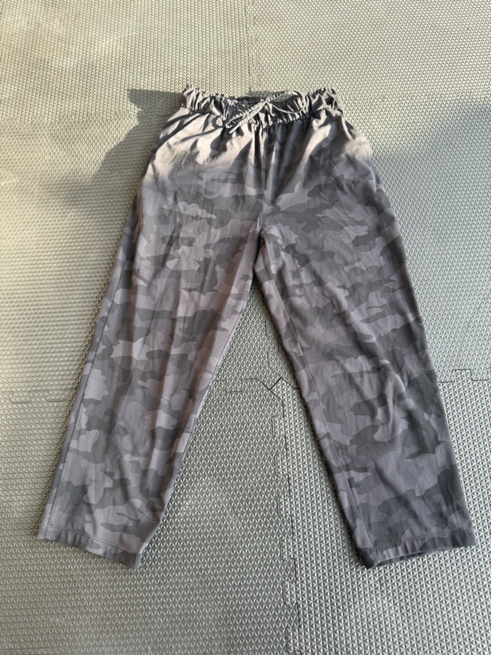 lululemon athletica Gray Camo Jogger Pants